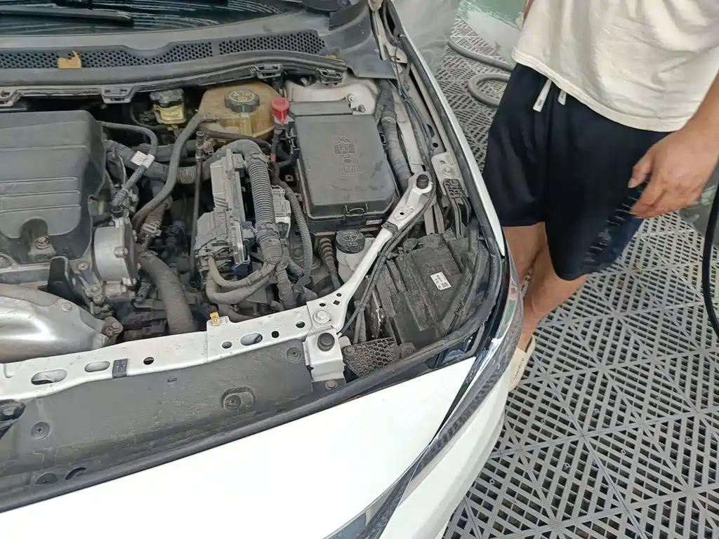 Buick Verano — миниатюра 20