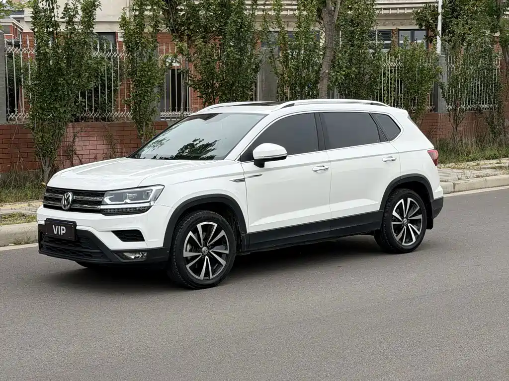 Volkswagen Tharu