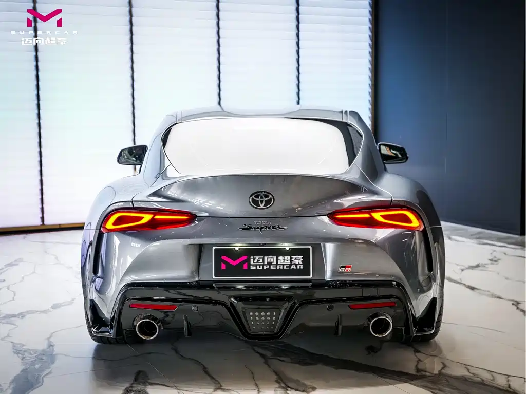 TOYOTA SUPRA