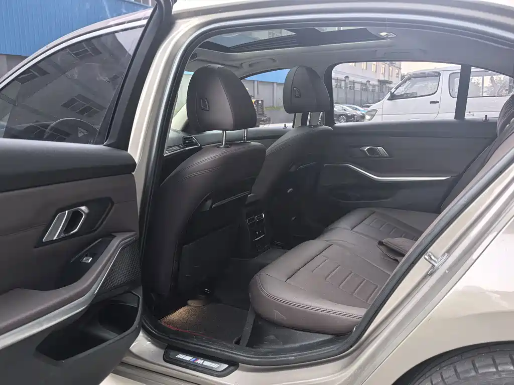 BMW 3 Series — миниатюра 10