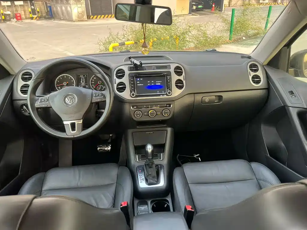 Volkswagen Tiguan — миниатюра 5