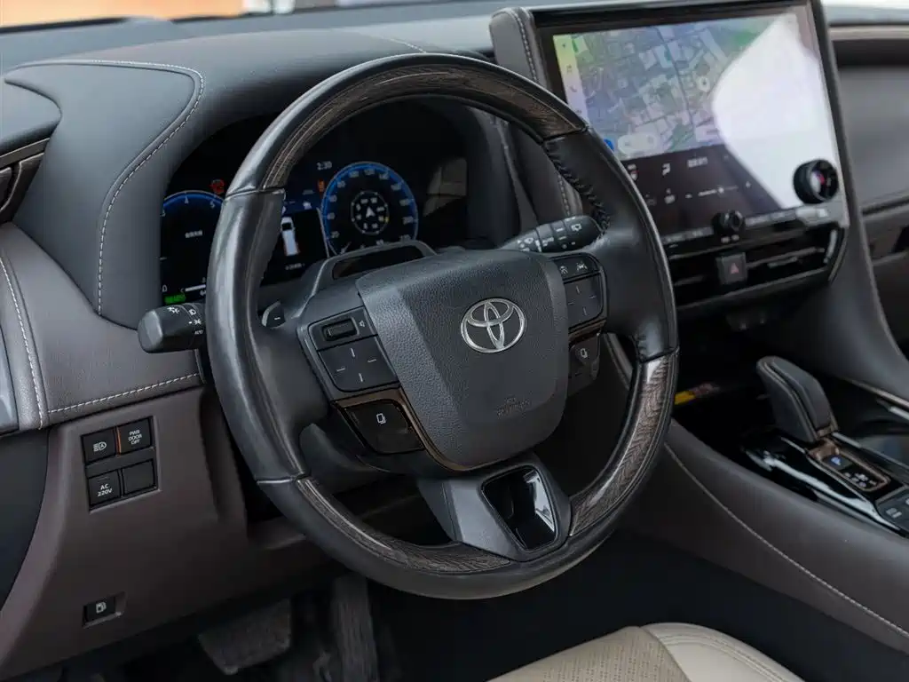 Toyota Alphard 2024 2.5L Luxury