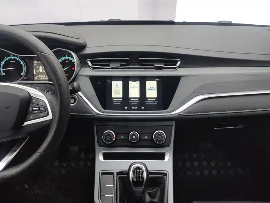 Geely Emgrand — миниатюра 13