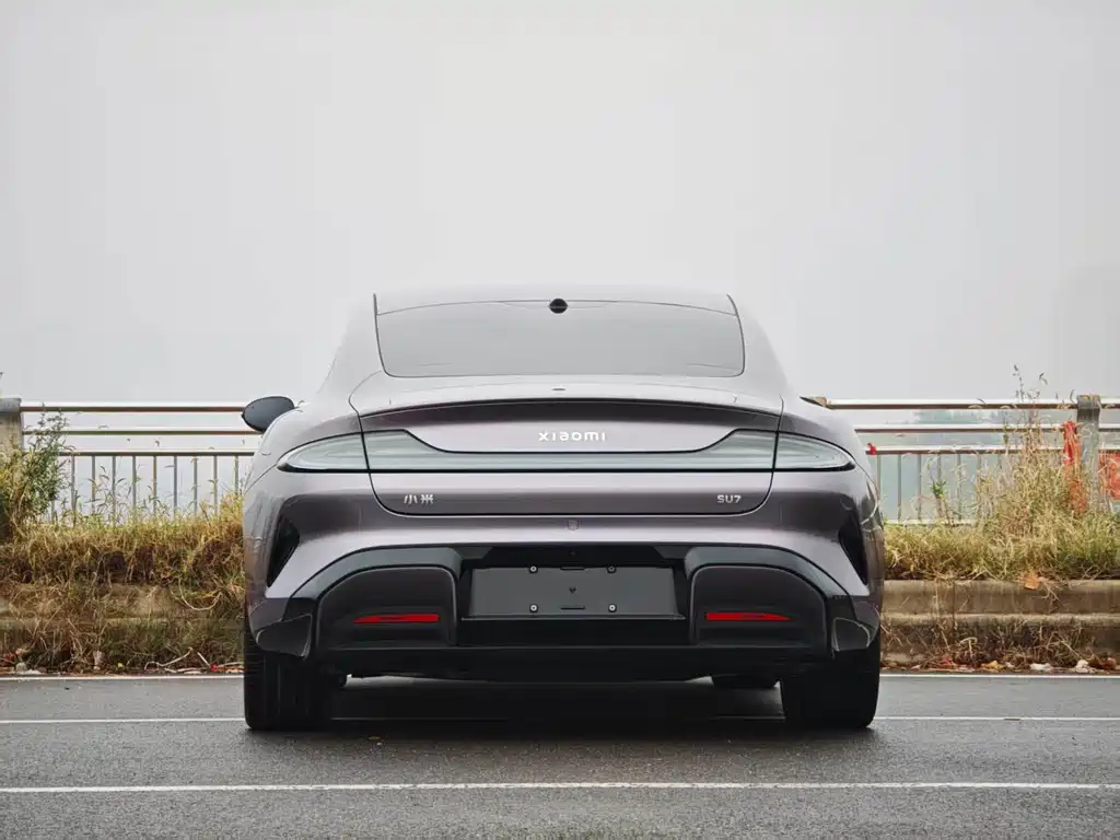 Xiaomi SU7 — миниатюра 8