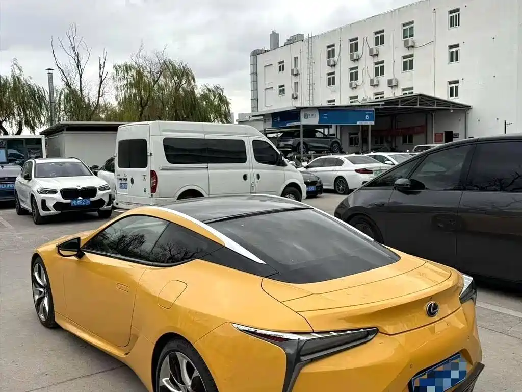 LEXUS LC