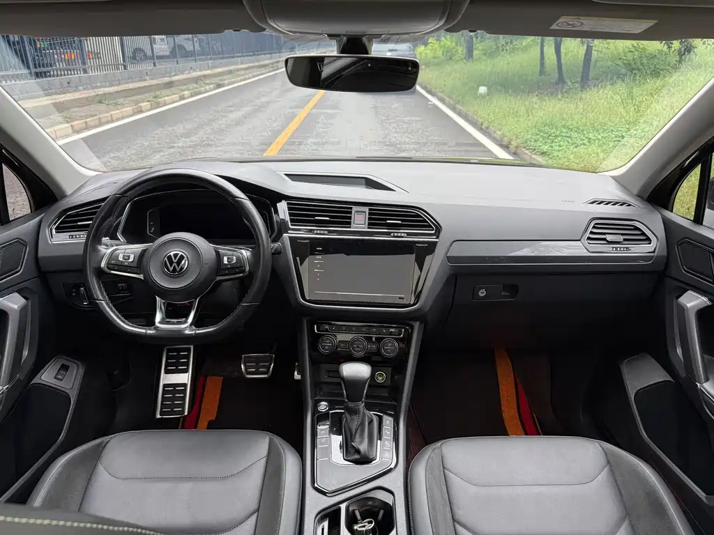 Volkswagen Tiguan L — миниатюра 7