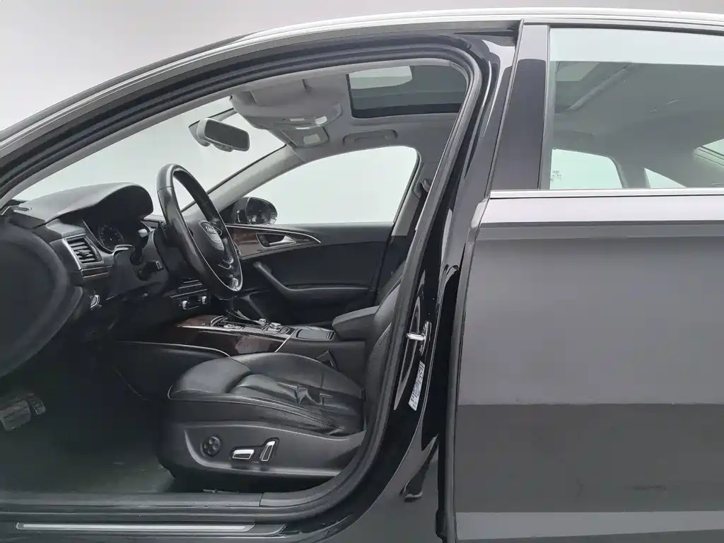 Audi A6L — миниатюра 10