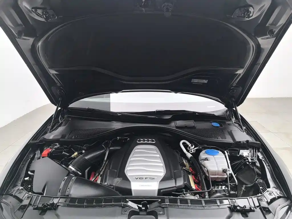 Audi A6L — миниатюра 6