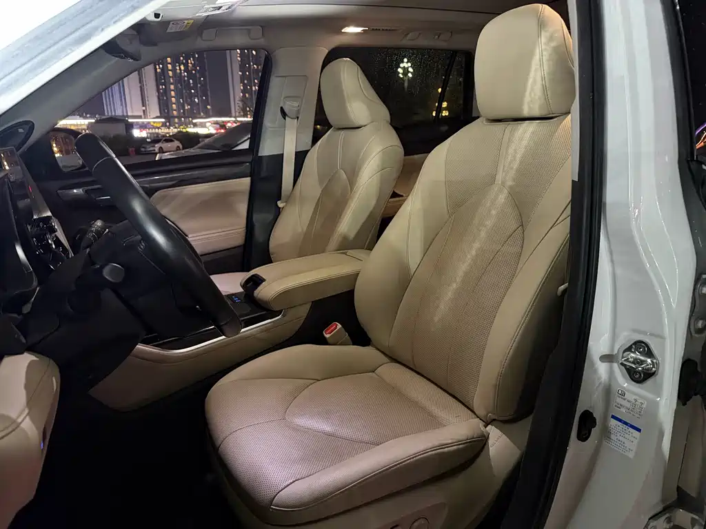 Toyota Highlander — миниатюра 6