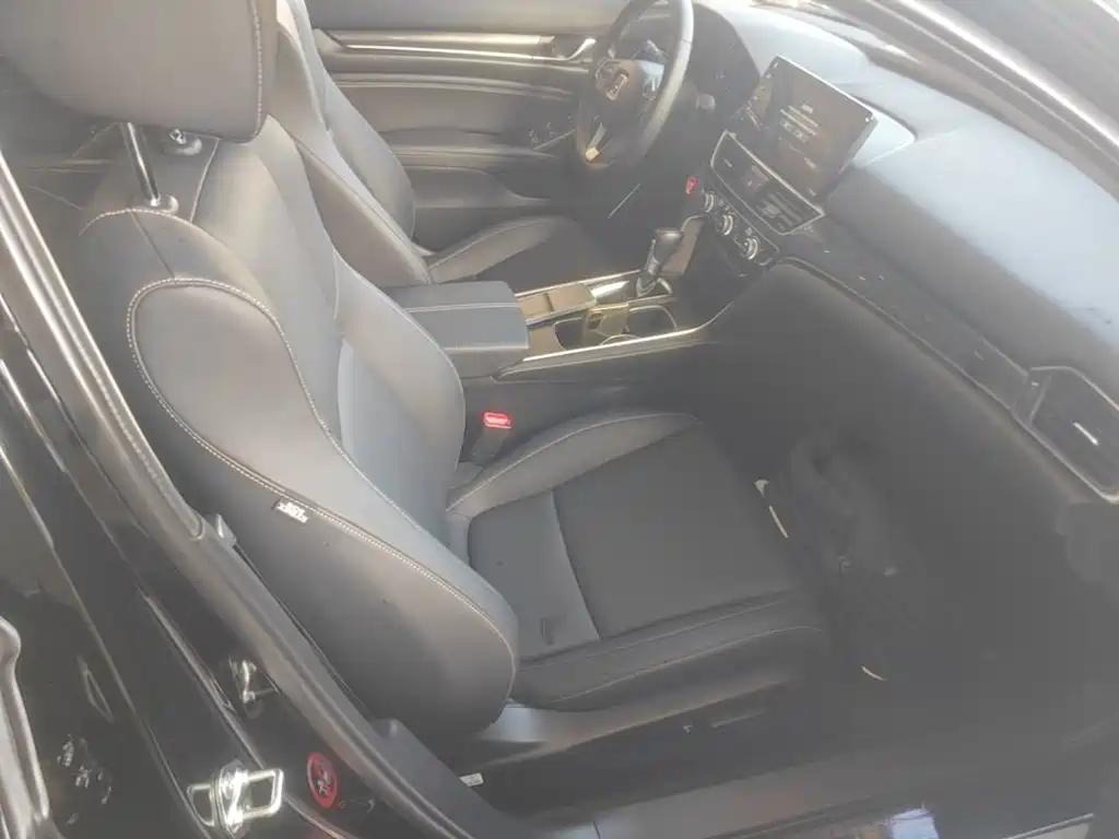 Honda Accord — миниатюра 25