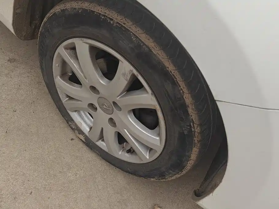 Haima Haima M3 — миниатюра 6