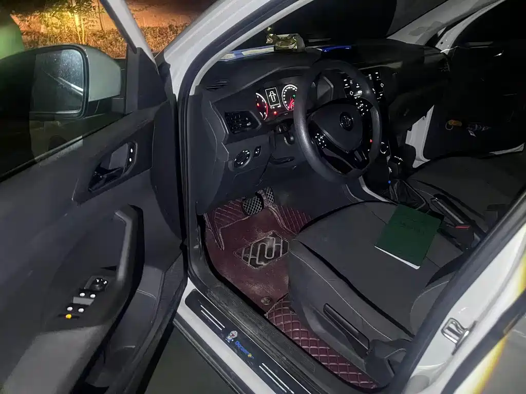 Volkswagen T-Cross — миниатюра 10
