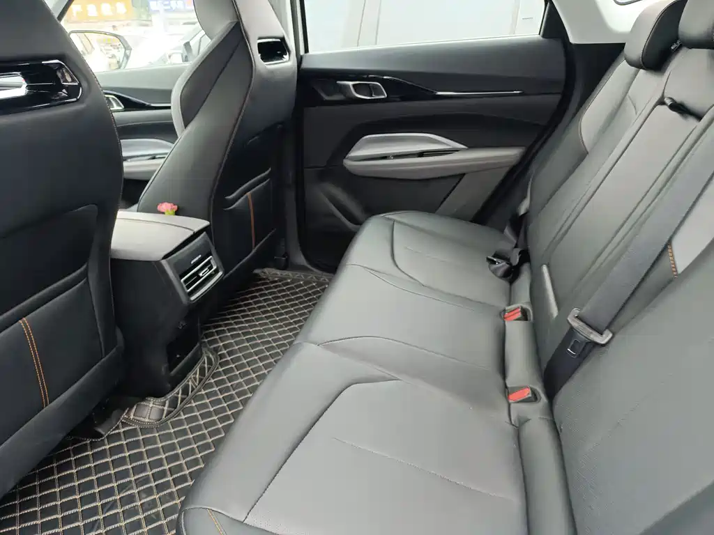 CHANGAN CHANGAN AUCHAN Z6