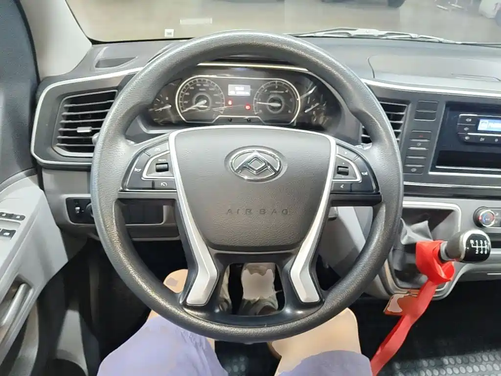Maxus V80 — миниатюра 11