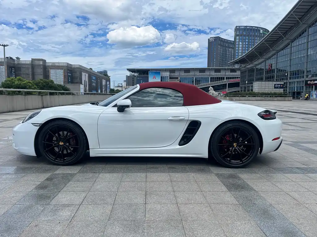 Porsche 718 2022 Boxster 2.0T