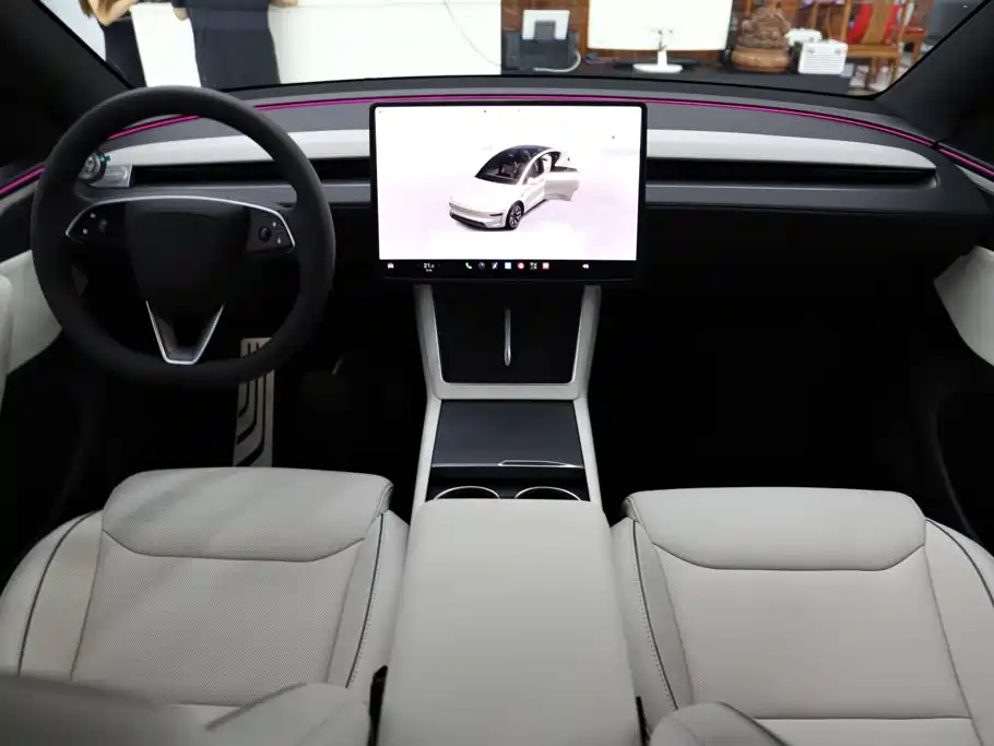 Tesla Model Y L — миниатюра 18