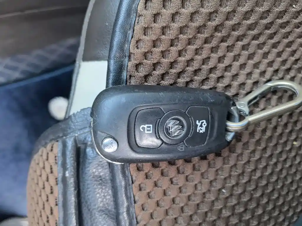 Buick Verano — миниатюра 17