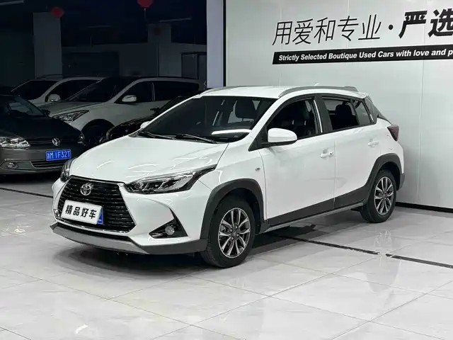 Toyota Yaris L