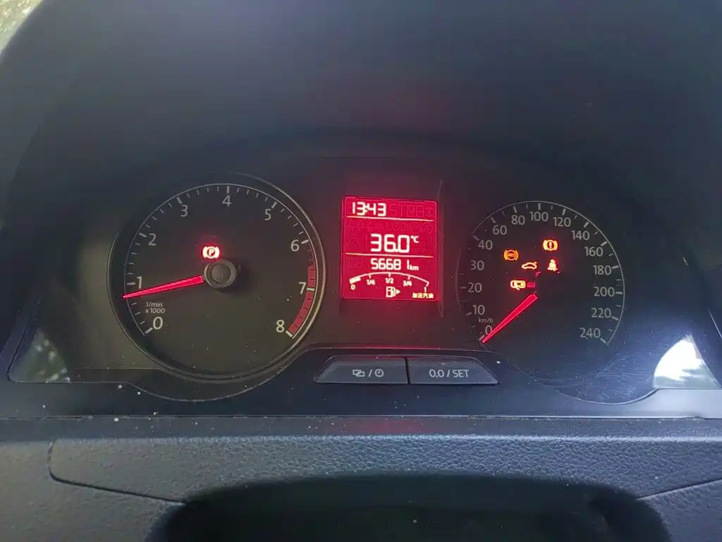 Volkswagen Santana — миниатюра 8