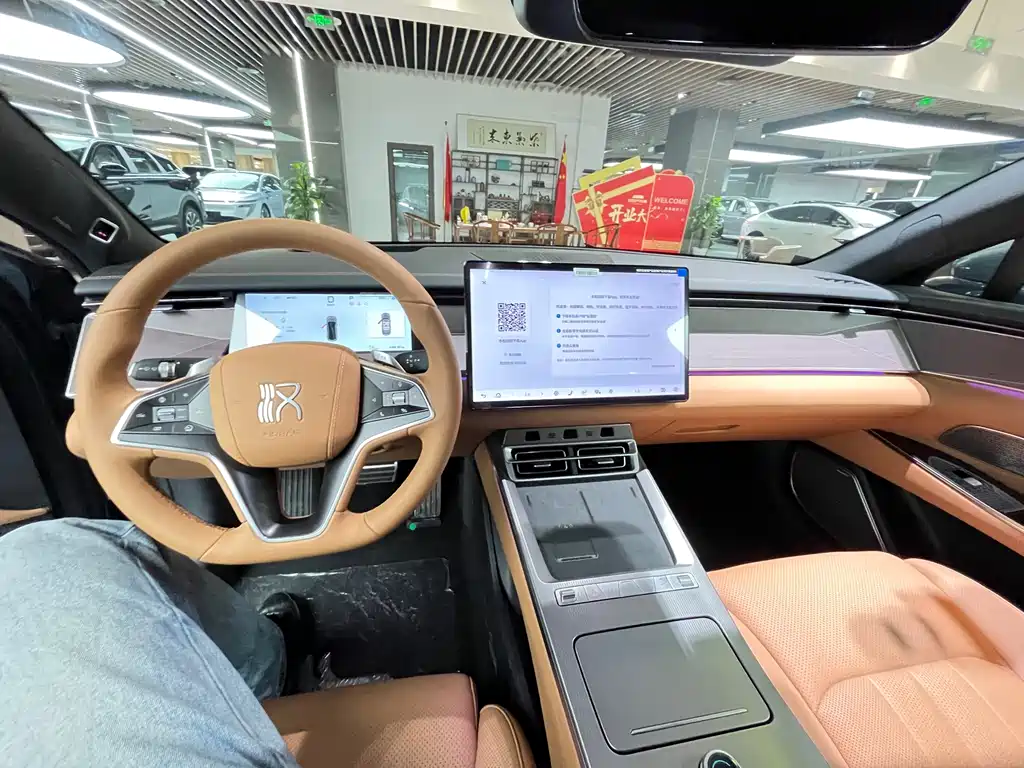 BYD Хань Ли — миниатюра 6