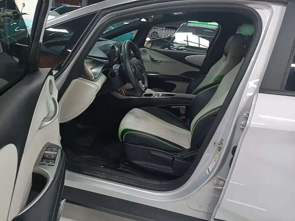 BYD Dolphin — миниатюра 15