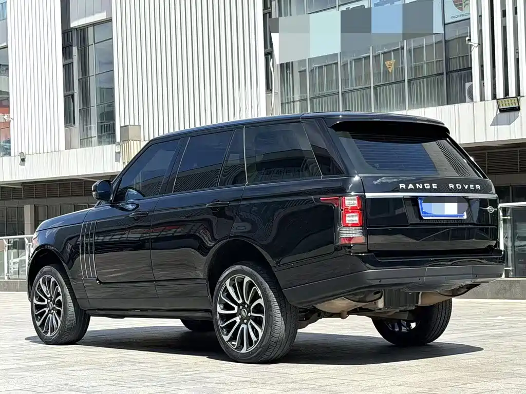Land Rover Range Rover — миниатюра 7