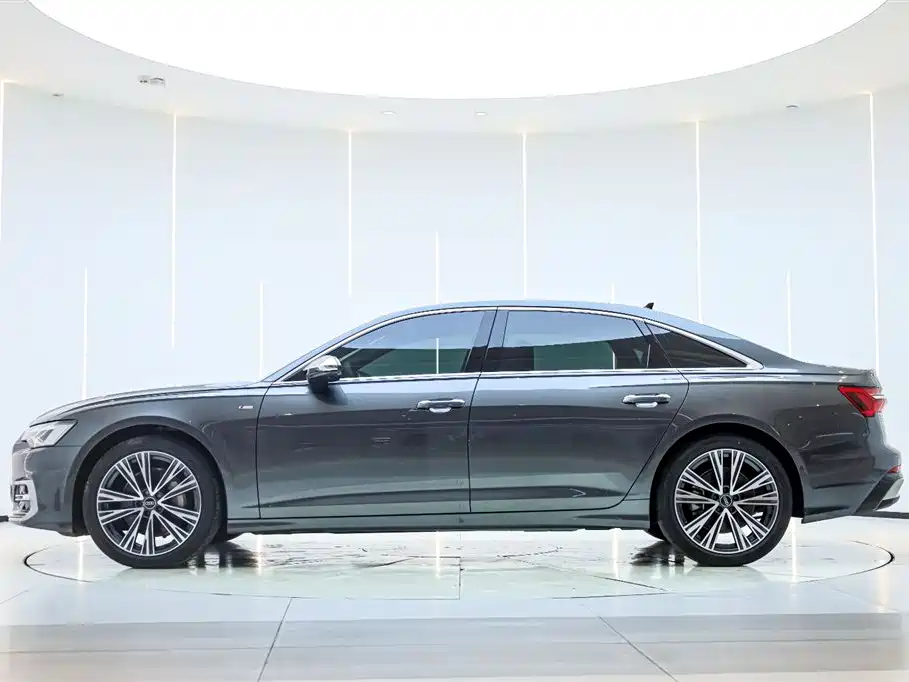 Audi A6L 2023 45 TFSI quattro Premium
