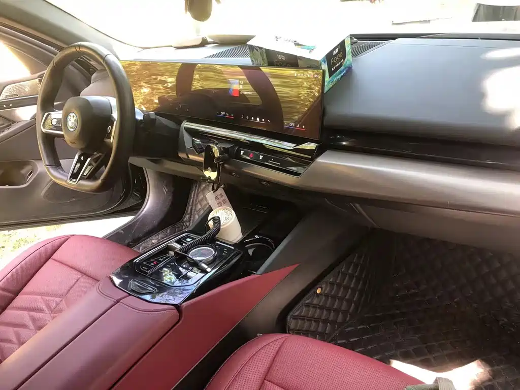 BMW i5 — миниатюра 2