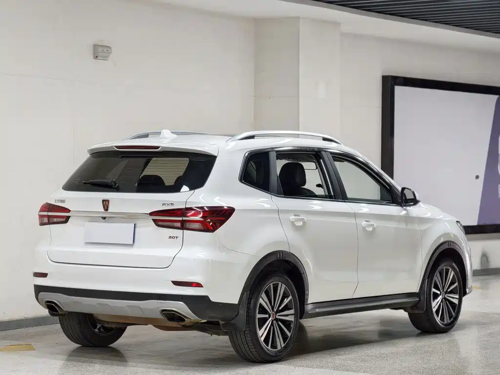 Roewe RX5 — миниатюра 9