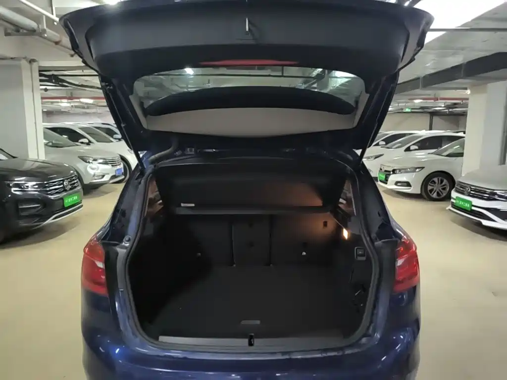 BMW 2 Series Active Tourer — миниатюра 15
