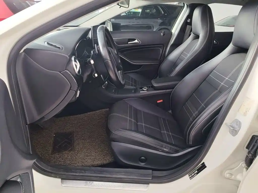 Mercedes-Benz GLA (Import) — миниатюра 15