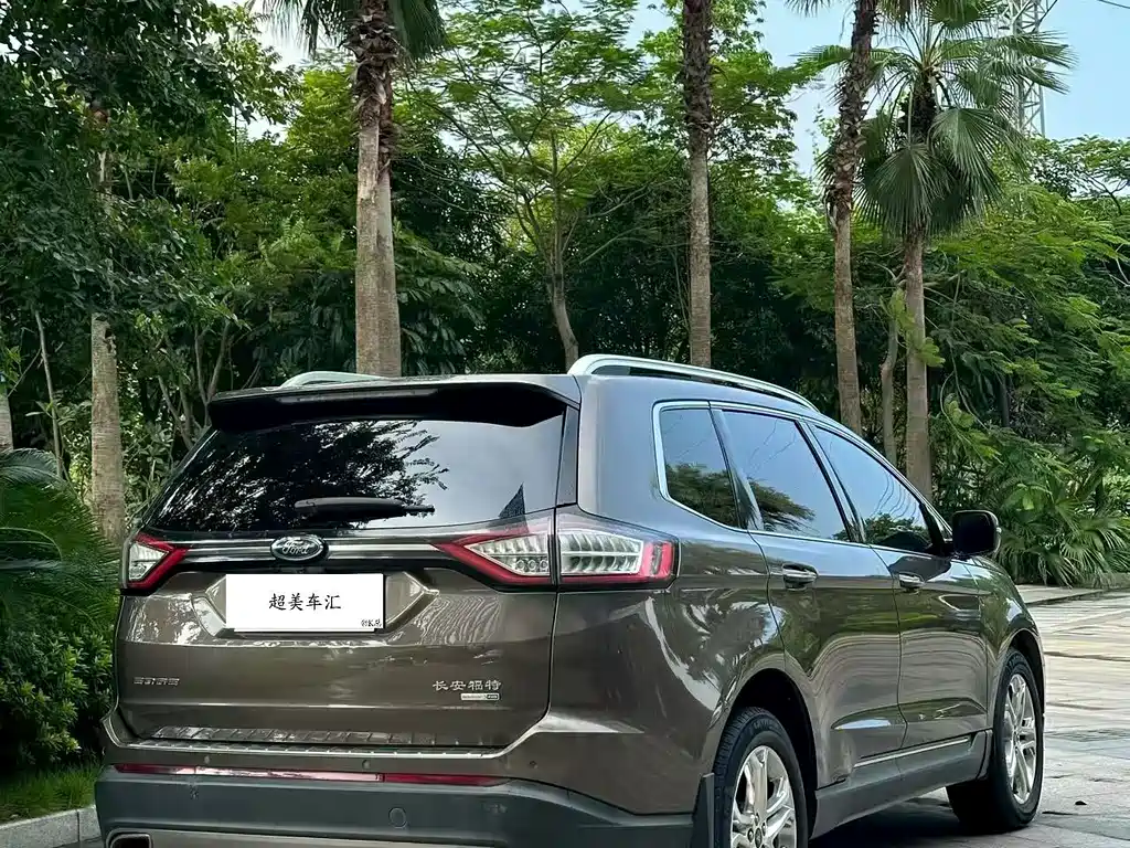 Ford Edge — миниатюра 5