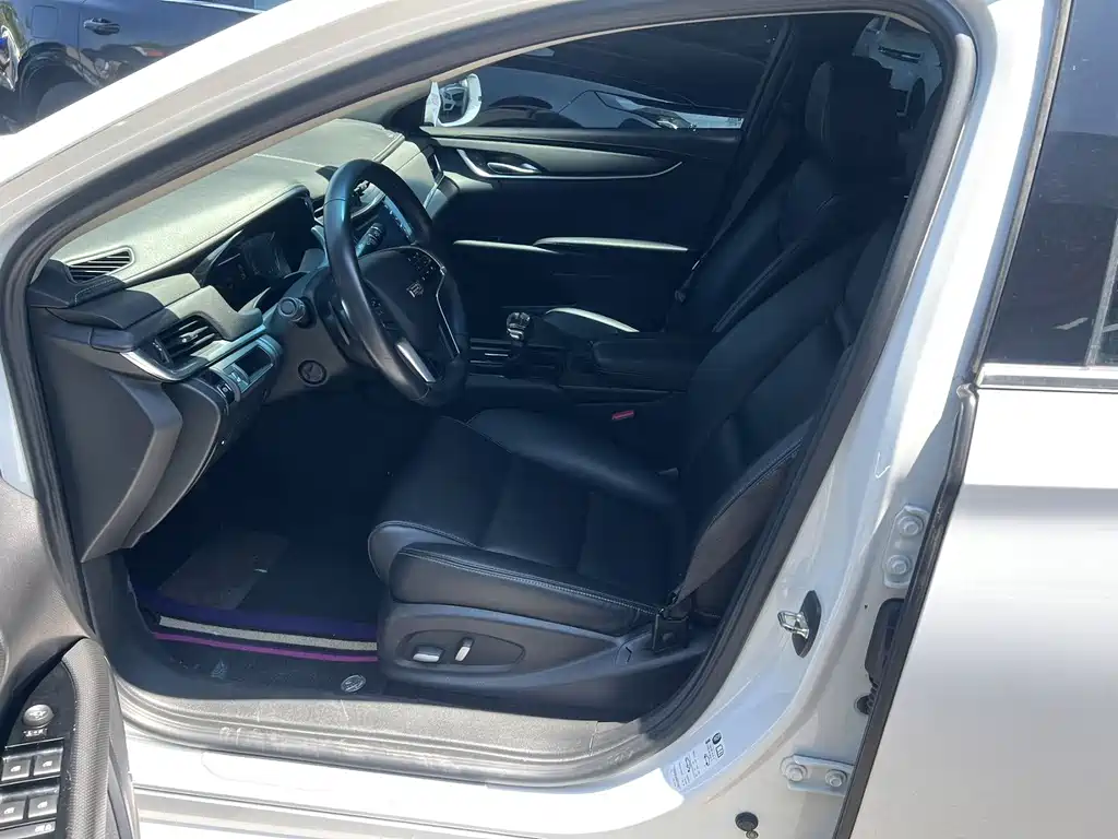 Cadillac XTS — миниатюра 5