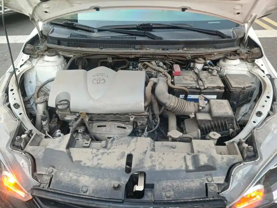 Toyota Yaris L — миниатюра 10