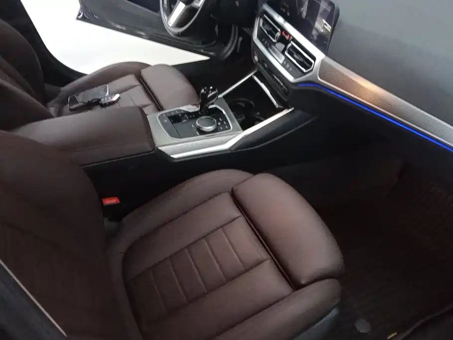 BMW 3 Series — миниатюра 8