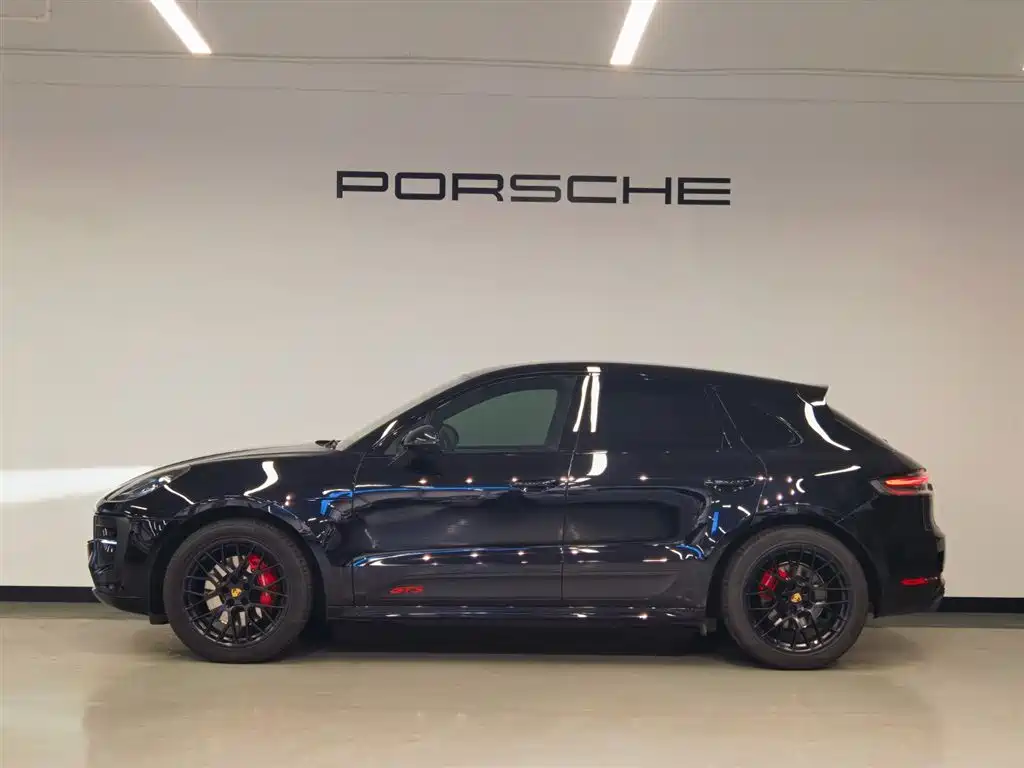 Porsche Macan — миниатюра 7