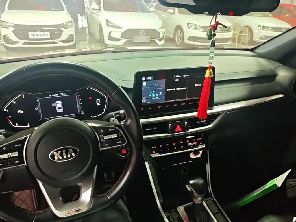 Kia K3 — миниатюра 10