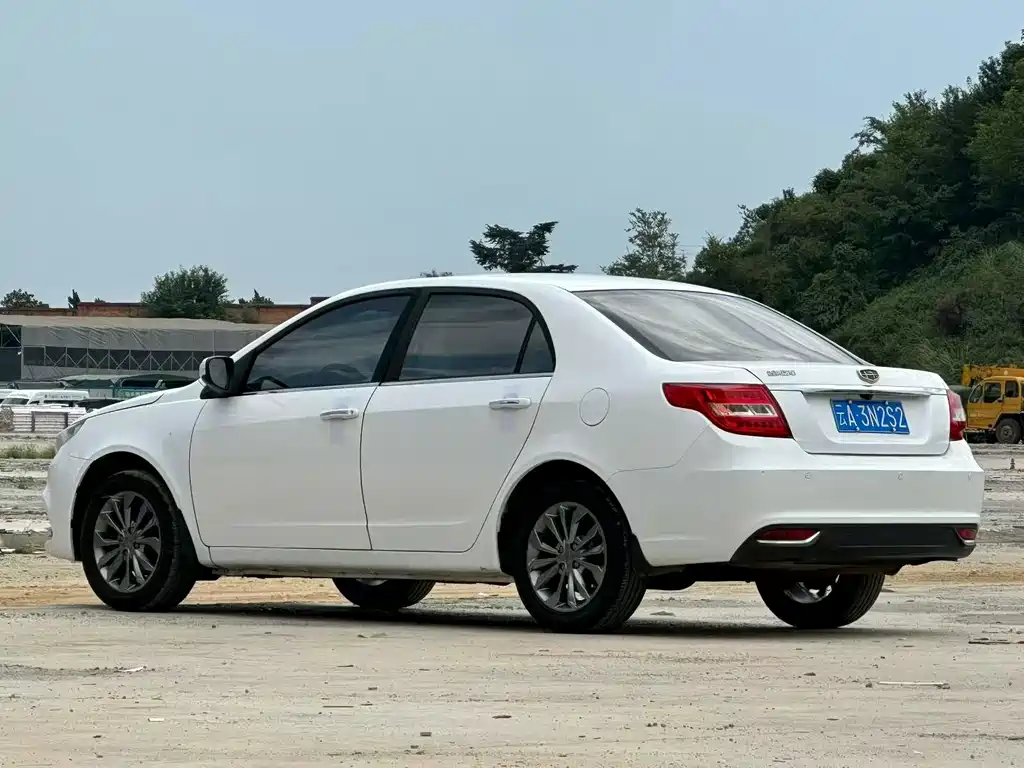 Geely Vision — миниатюра 4