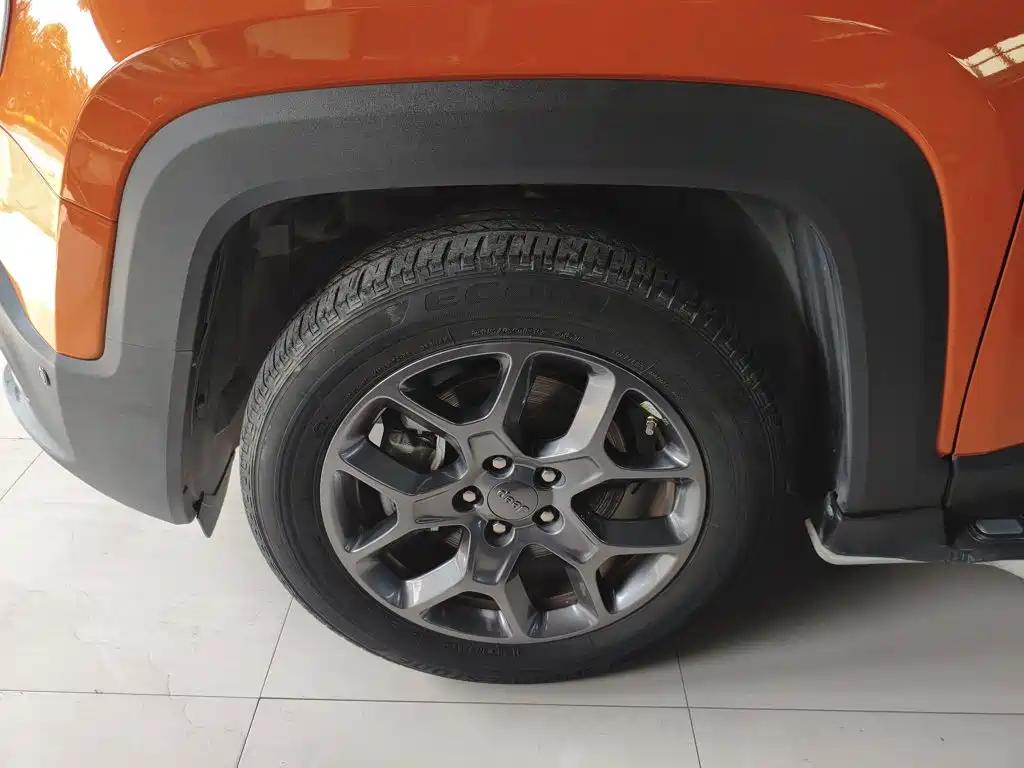 Jeep Renegade — миниатюра 23