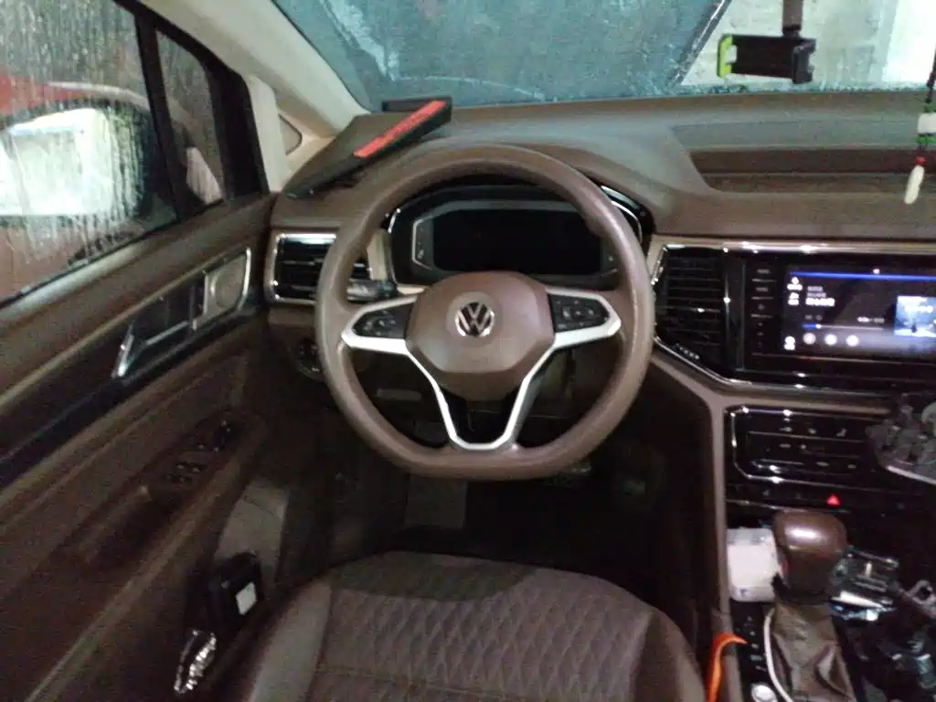 Volkswagen Viloran — миниатюра 3