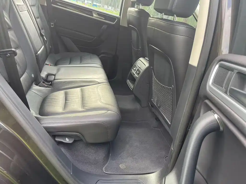 Volkswagen Touareg — миниатюра 6