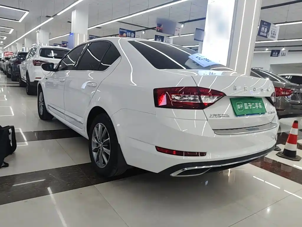 Skoda Octavia — миниатюра 5