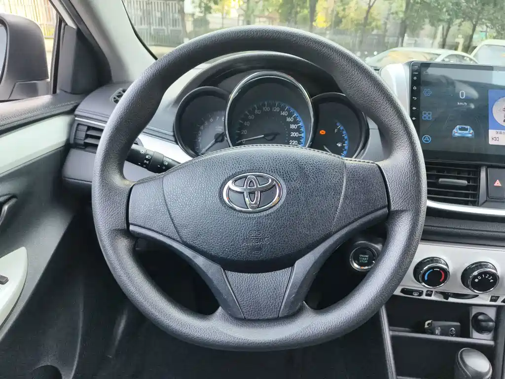 Toyota Vios FS — миниатюра 10