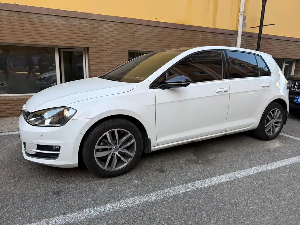 Volkswagen Golf — миниатюра 2