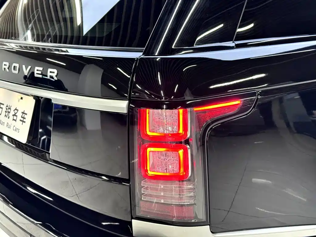 Land Rover Range Rover — миниатюра 6