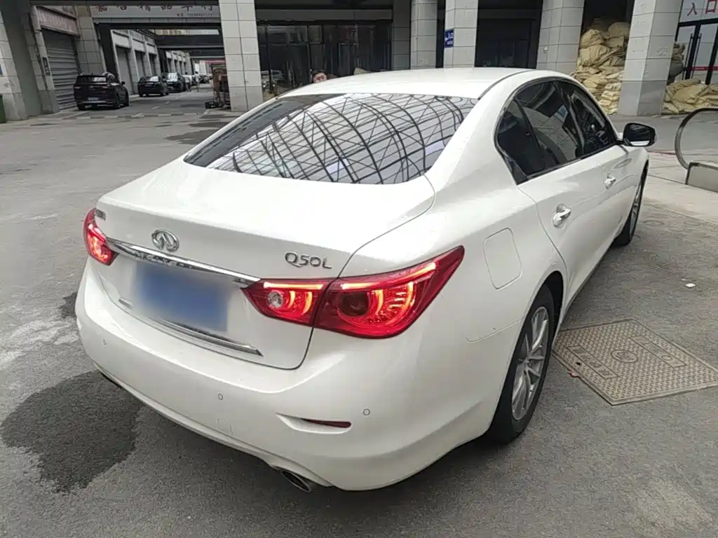 Infiniti Q50L — миниатюра 7