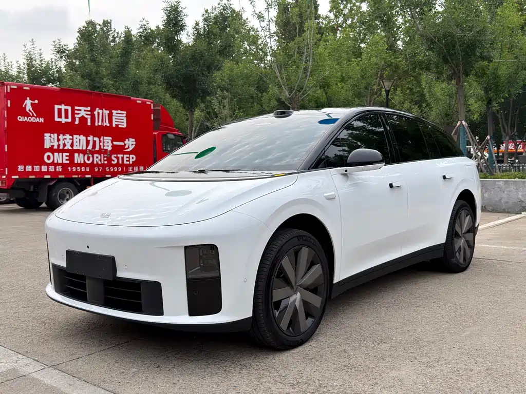Li Auto Идеальный i6 — миниатюра 2
