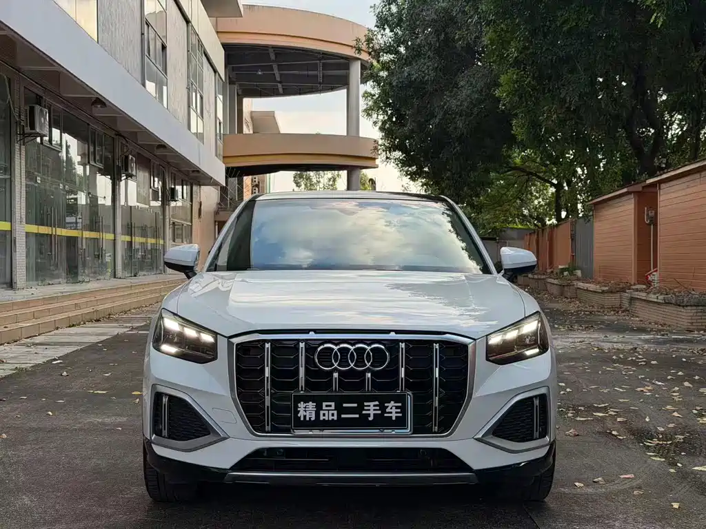 Audi Q2L — миниатюра 2