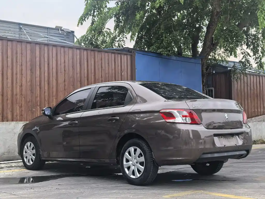 Peugeot 301 — миниатюра 9