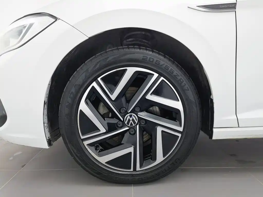 Volkswagen Sagitar — миниатюра 17